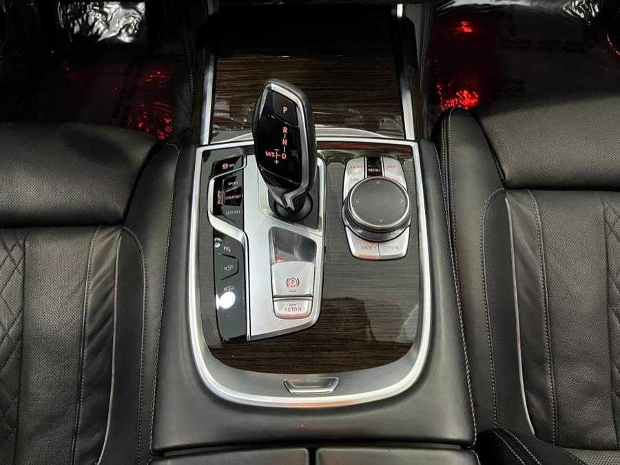 Used BMW 7 Series 4dr Sdn 750i xDrive AWD 2016 | Luxury Motor Club. Franklin Square, New York Used BMW 7 Series 4dr Sdn 750i xDrive AWD 2016 | Luxury Motor Club. Franklin Square, New York