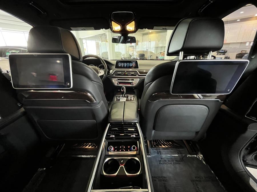 Used BMW 7 Series 4dr Sdn 750i xDrive AWD 2016 | Luxury Motor Club. Franklin Square, New York Used BMW 7 Series 4dr Sdn 750i xDrive AWD 2016 | Luxury Motor Club. Franklin Square, New York