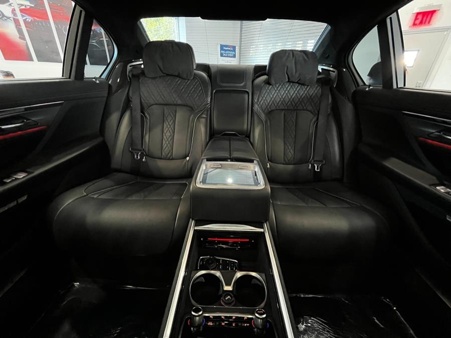 Used BMW 7 Series 4dr Sdn 750i xDrive AWD 2016 | Luxury Motor Club. Franklin Square, New York Used BMW 7 Series 4dr Sdn 750i xDrive AWD 2016 | Luxury Motor Club. Franklin Square, New York
