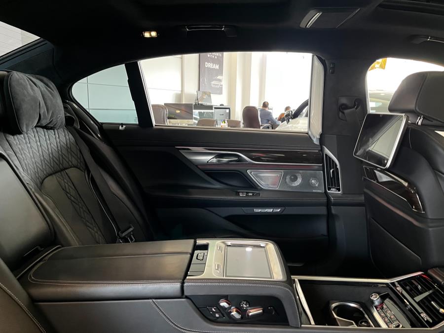 Used BMW 7 Series 4dr Sdn 750i xDrive AWD 2016 | Luxury Motor Club. Franklin Square, New York Used BMW 7 Series 4dr Sdn 750i xDrive AWD 2016 | Luxury Motor Club. Franklin Square, New York