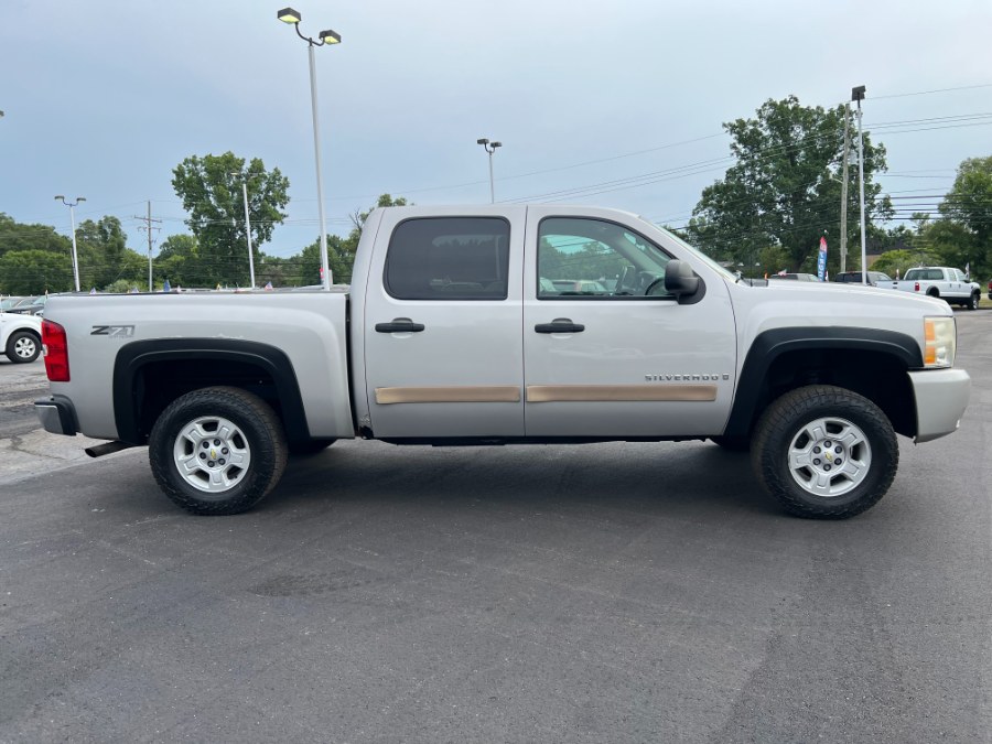 Used Chevrolet Silverado 1500 4WD Crew Cab 143.5" LT w/1LT 2007 | Marsh Auto Sales LLC. Ortonville, Michigan Used Chevrolet Silverado 1500 4WD Crew Cab 143.5" LT w/1LT 2007 | Marsh Auto Sales LLC. Ortonville, Michigan