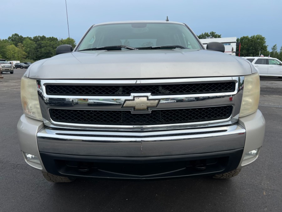 Used Chevrolet Silverado 1500 4WD Crew Cab 143.5" LT w/1LT 2007 | Marsh Auto Sales LLC. Ortonville, Michigan Used Chevrolet Silverado 1500 4WD Crew Cab 143.5" LT w/1LT 2007 | Marsh Auto Sales LLC. Ortonville, Michigan