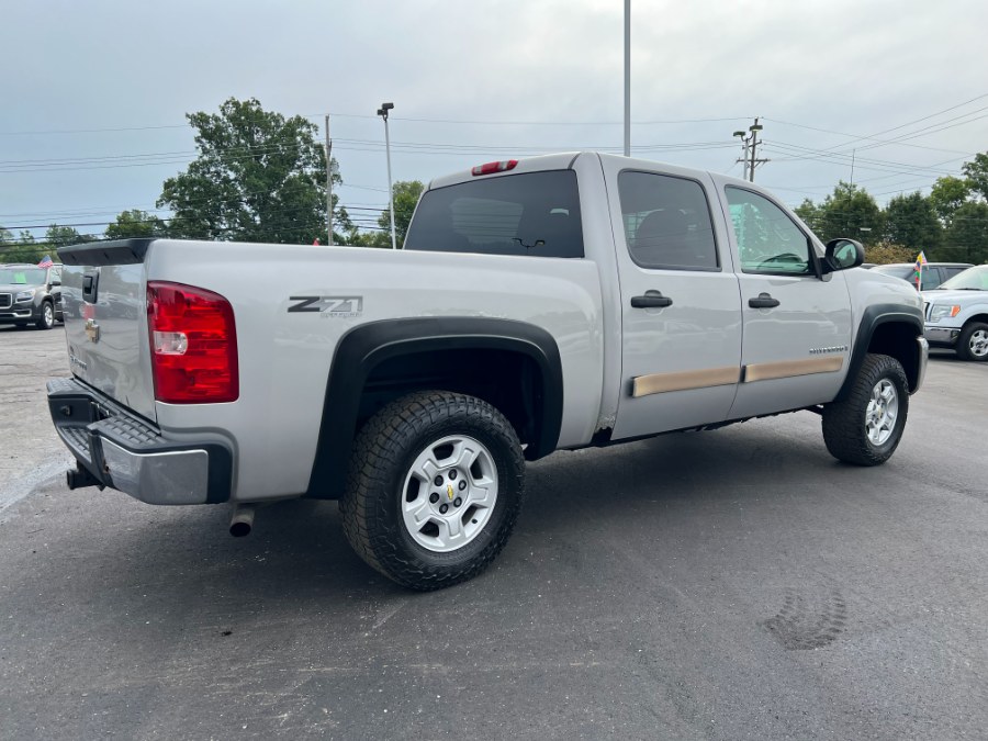 Used Chevrolet Silverado 1500 4WD Crew Cab 143.5" LT w/1LT 2007 | Marsh Auto Sales LLC. Ortonville, Michigan Used Chevrolet Silverado 1500 4WD Crew Cab 143.5" LT w/1LT 2007 | Marsh Auto Sales LLC. Ortonville, Michigan