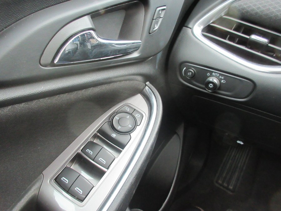 2020 Chevrolet Malibu 4dr Sdn LT, available for sale in Linden, New Jersey | Route 27 Auto Mall. Linden, New Jersey 2020 Chevrolet Malibu 4dr Sdn LT, available for sale in Linden, New Jersey | Route 27 Auto Mall. Linden, New Jersey
