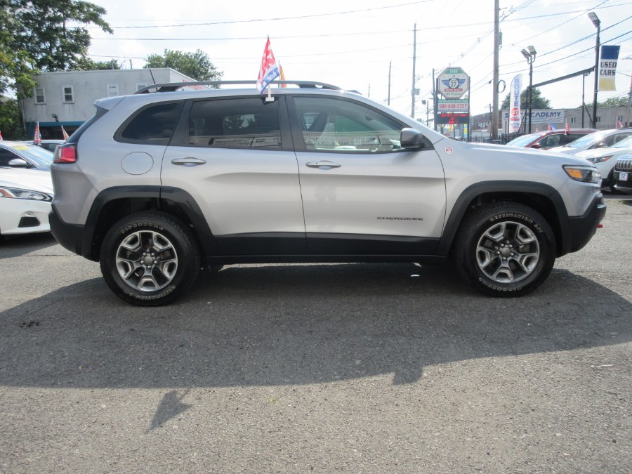 Used Jeep Cherokee Trailhawk 4x4 2019 | Route 27 Auto Mall. Linden, New Jersey Used Jeep Cherokee Trailhawk 4x4 2019 | Route 27 Auto Mall. Linden, New Jersey