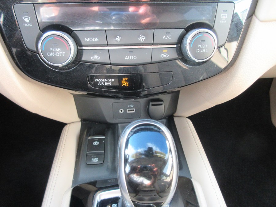 2019 Nissan Rogue FWD SL, available for sale in Linden, New Jersey | Route 27 Auto Mall. Linden, New Jersey 2019 Nissan Rogue FWD SL, available for sale in Linden, New Jersey | Route 27 Auto Mall. Linden, New Jersey