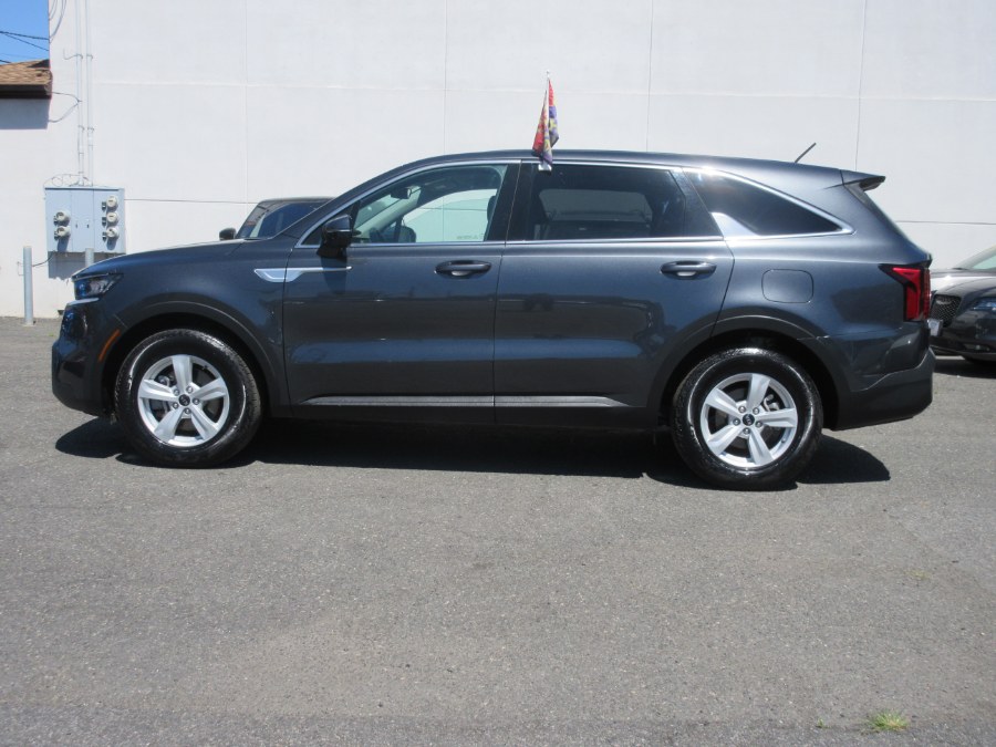 Used Kia Sorento LX FWD 2021 | Route 27 Auto Mall. Linden, New Jersey Used Kia Sorento LX FWD 2021 | Route 27 Auto Mall. Linden, New Jersey