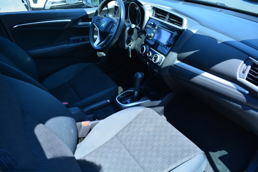 Used Honda Fit 5dr HB CVT LX 2015 | Longmeadow Motor Cars. ENFIELD, Connecticut