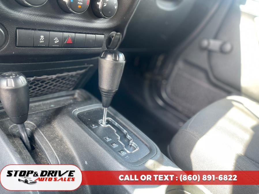 Used Jeep Wrangler Unlimited 4WD 4dr Sport 2016 | Stop & Drive Auto Sales. East Windsor, Connecticut Used Jeep Wrangler Unlimited 4WD 4dr Sport 2016 | Stop & Drive Auto Sales. East Windsor, Connecticut