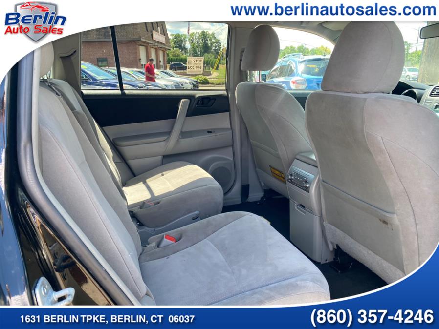 2012 Toyota Highlander 4WD 4dr V6 SE (Natl), available for sale in Berlin, Connecticut | Berlin Auto Sales LLC. Berlin, Connecticut 2012 Toyota Highlander 4WD 4dr V6 SE (Natl), available for sale in Berlin, Connecticut | Berlin Auto Sales LLC. Berlin, Connecticut
