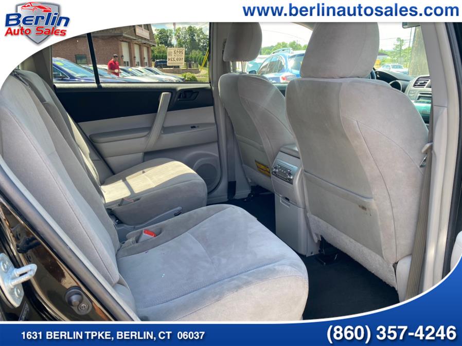 2012 Toyota Highlander 4WD 4dr V6 SE (Natl), available for sale in Berlin, Connecticut | Berlin Auto Sales LLC. Berlin, Connecticut 2012 Toyota Highlander 4WD 4dr V6 SE (Natl), available for sale in Berlin, Connecticut | Berlin Auto Sales LLC. Berlin, Connecticut
