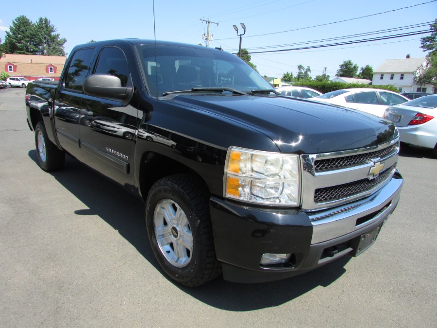 2010 Chevrolet Silverado 1500 4WD Crew Cab 143.5" LT, available for sale in East Windsor, Connecticut | United Auto Sales of E Windsor, Inc. East Windsor, Connecticut 2010 Chevrolet Silverado 1500 4WD Crew Cab 143.5" LT, available for sale in East Windsor, Connecticut | United Auto Sales of E Windsor, Inc. East Windsor, Connecticut