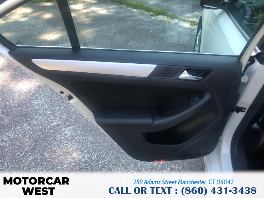 2014 Volkswagen Jetta Sedan 4dr Auto SE w/Connectivity/Sunroof PZEV, available for sale in Manchester, Connecticut | Motorcar West. Manchester, Connecticut 2014 Volkswagen Jetta Sedan 4dr Auto SE w/Connectivity/Sunroof PZEV, available for sale in Manchester, Connecticut | Motorcar West. Manchester, Connecticut