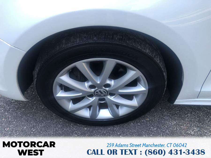 2014 Volkswagen Jetta Sedan 4dr Auto SE w/Connectivity/Sunroof PZEV, available for sale in Manchester, Connecticut | Motorcar West. Manchester, Connecticut 2014 Volkswagen Jetta Sedan 4dr Auto SE w/Connectivity/Sunroof PZEV, available for sale in Manchester, Connecticut | Motorcar West. Manchester, Connecticut