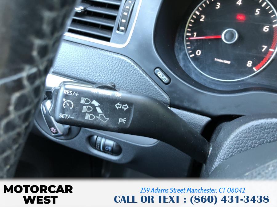 2014 Volkswagen Jetta Sedan 4dr Auto SE w/Connectivity/Sunroof PZEV, available for sale in Manchester, Connecticut | Motorcar West. Manchester, Connecticut 2014 Volkswagen Jetta Sedan 4dr Auto SE w/Connectivity/Sunroof PZEV, available for sale in Manchester, Connecticut | Motorcar West. Manchester, Connecticut