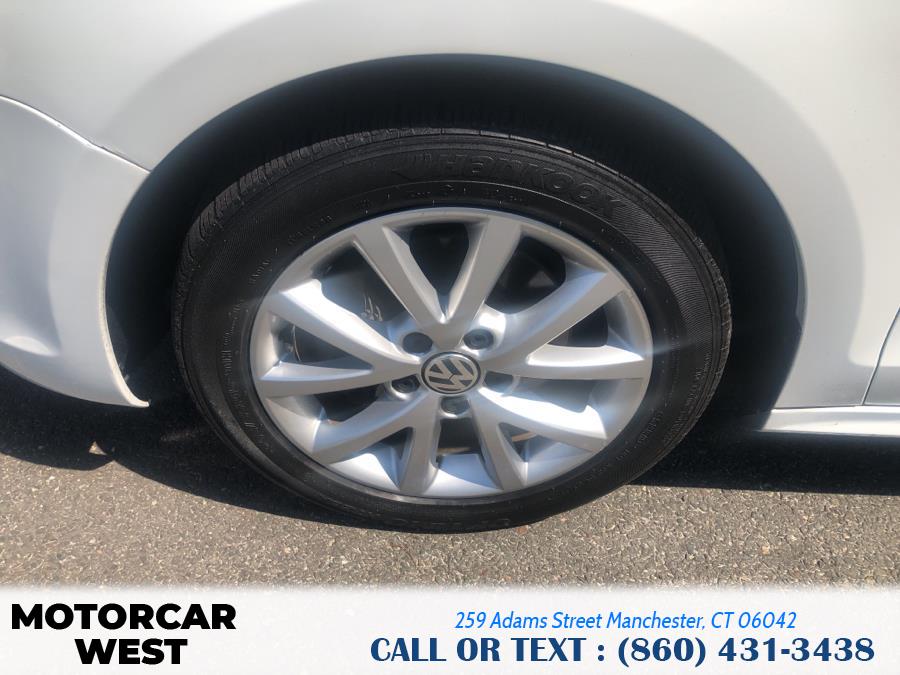 2014 Volkswagen Jetta Sedan 4dr Auto SE w/Connectivity/Sunroof PZEV, available for sale in Manchester, Connecticut | Motorcar West. Manchester, Connecticut 2014 Volkswagen Jetta Sedan 4dr Auto SE w/Connectivity/Sunroof PZEV, available for sale in Manchester, Connecticut | Motorcar West. Manchester, Connecticut