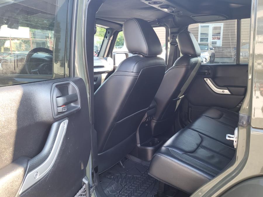2015 Jeep Wrangler Unlimited 4WD 4dr Rubicon, available for sale in Newark, New Jersey | Champion Auto Sales. Newark, New Jersey 2015 Jeep Wrangler Unlimited 4WD 4dr Rubicon, available for sale in Newark, New Jersey | Champion Auto Sales. Newark, New Jersey