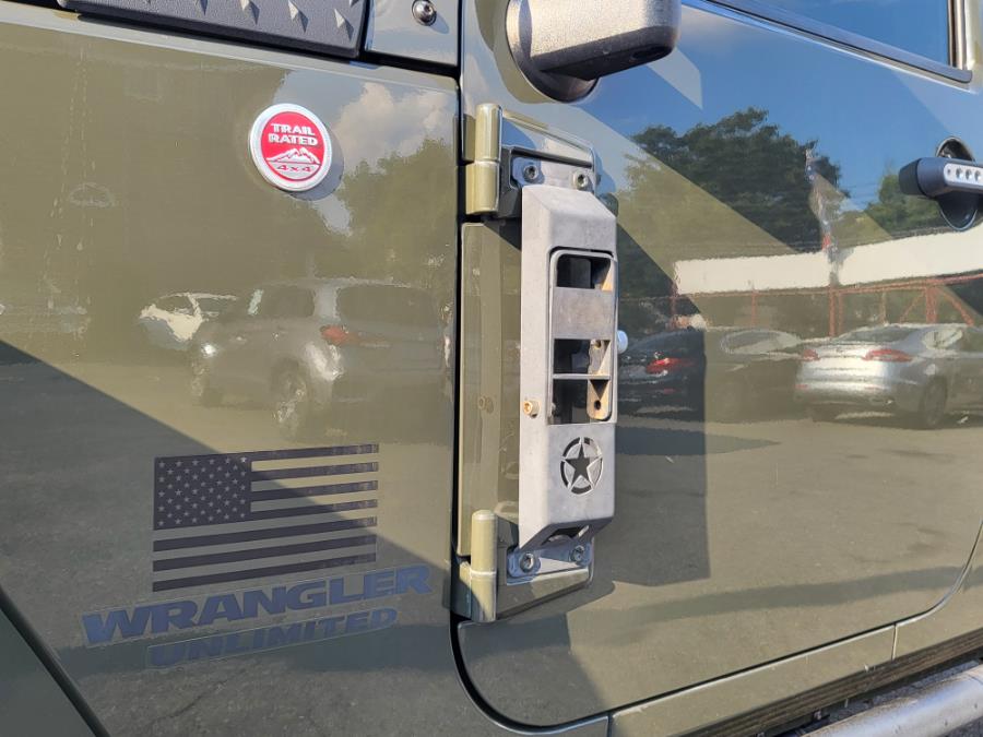 2015 Jeep Wrangler Unlimited 4WD 4dr Rubicon, available for sale in Newark, New Jersey | Champion Auto Sales. Newark, New Jersey 2015 Jeep Wrangler Unlimited 4WD 4dr Rubicon, available for sale in Newark, New Jersey | Champion Auto Sales. Newark, New Jersey