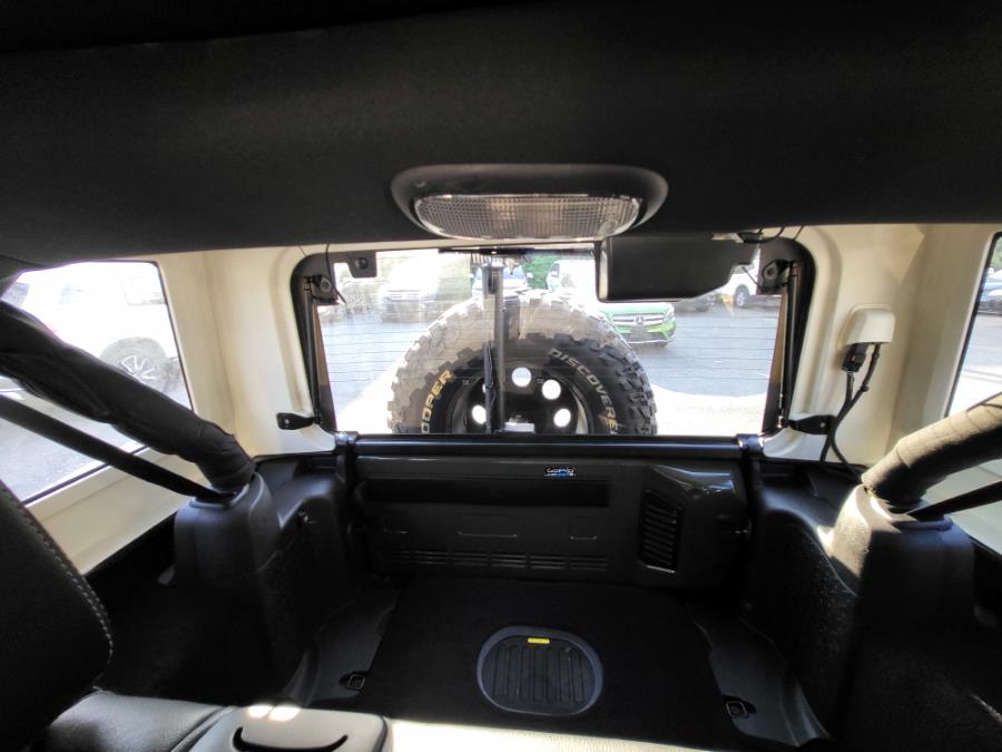 2015 Jeep Wrangler Unlimited 4WD 4dr Rubicon, available for sale in Newark, New Jersey | Champion Auto Sales. Newark, New Jersey 2015 Jeep Wrangler Unlimited 4WD 4dr Rubicon, available for sale in Newark, New Jersey | Champion Auto Sales. Newark, New Jersey