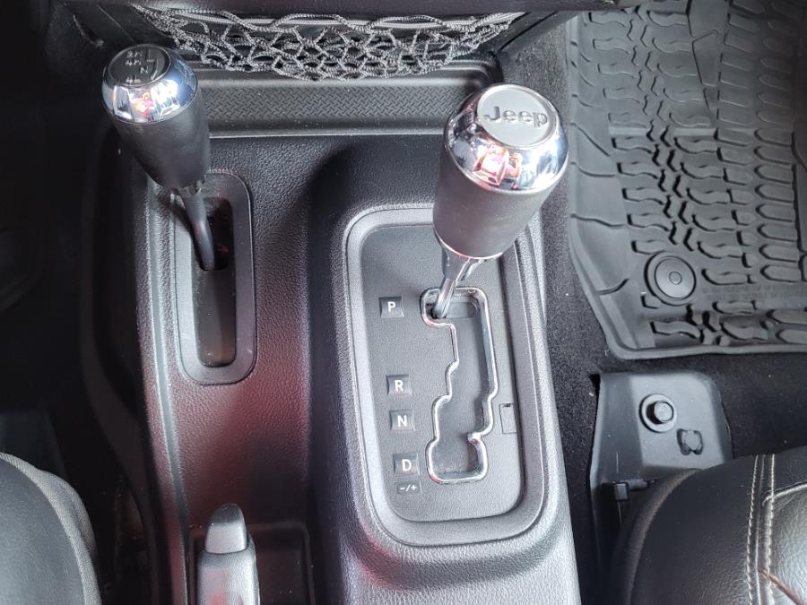 2015 Jeep Wrangler Unlimited 4WD 4dr Rubicon, available for sale in Newark, New Jersey | Champion Auto Sales. Newark, New Jersey 2015 Jeep Wrangler Unlimited 4WD 4dr Rubicon, available for sale in Newark, New Jersey | Champion Auto Sales. Newark, New Jersey