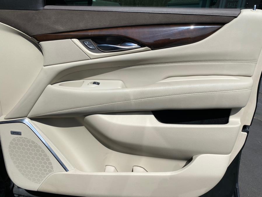 Used Cadillac Escalade 4WD 4dr Premium Collection 2016 | Lava Motors 2 Inc. Canton, Connecticut Used Cadillac Escalade 4WD 4dr Premium Collection 2016 | Lava Motors 2 Inc. Canton, Connecticut