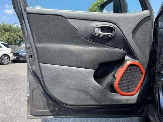 Used Jeep Renegade Sport 2019 | Blasius of Danbury. Danbury, Connecticut Used Jeep Renegade Sport 2019 | Blasius of Danbury. Danbury, Connecticut