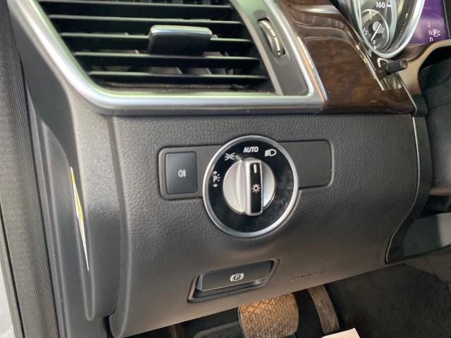 Used Mercedes-benz M-class ML 350 2014 | Queens Auto Mall. Richmond Hill, New York Used Mercedes-benz M-class ML 350 2014 | Queens Auto Mall. Richmond Hill, New York