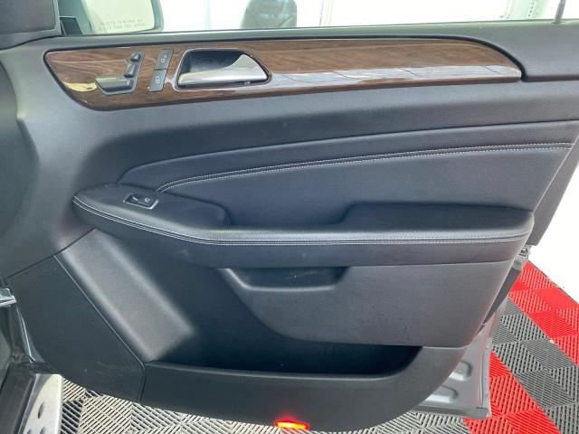 Used Mercedes-benz M-class ML 350 2014 | Queens Auto Mall. Richmond Hill, New York Used Mercedes-benz M-class ML 350 2014 | Queens Auto Mall. Richmond Hill, New York