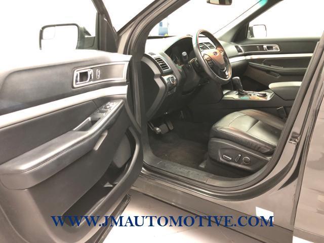2016 Ford Explorer 4WD 4dr XLT, available for sale in Naugatuck, Connecticut | J&M Automotive Sls&Svc LLC. Naugatuck, Connecticut 2016 Ford Explorer 4WD 4dr XLT, available for sale in Naugatuck, Connecticut | J&M Automotive Sls&Svc LLC. Naugatuck, Connecticut