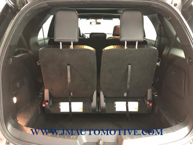 2016 Ford Explorer 4WD 4dr XLT, available for sale in Naugatuck, Connecticut | J&M Automotive Sls&Svc LLC. Naugatuck, Connecticut 2016 Ford Explorer 4WD 4dr XLT, available for sale in Naugatuck, Connecticut | J&M Automotive Sls&Svc LLC. Naugatuck, Connecticut