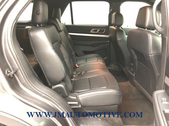 2016 Ford Explorer 4WD 4dr XLT, available for sale in Naugatuck, Connecticut | J&M Automotive Sls&Svc LLC. Naugatuck, Connecticut 2016 Ford Explorer 4WD 4dr XLT, available for sale in Naugatuck, Connecticut | J&M Automotive Sls&Svc LLC. Naugatuck, Connecticut