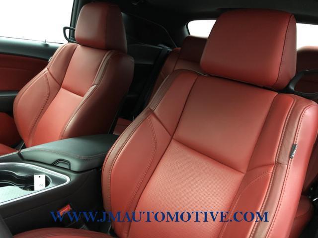 Used Dodge Challenger GT Coupe 2017 | J&M Automotive Sls&Svc LLC. Naugatuck, Connecticut Used Dodge Challenger GT Coupe 2017 | J&M Automotive Sls&Svc LLC. Naugatuck, Connecticut