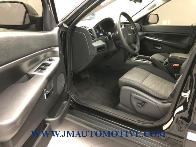 Used Jeep Grand Cherokee 4WD 4dr Laredo 2010 | J&M Automotive Sls&Svc LLC. Naugatuck, Connecticut Used Jeep Grand Cherokee 4WD 4dr Laredo 2010 | J&M Automotive Sls&Svc LLC. Naugatuck, Connecticut