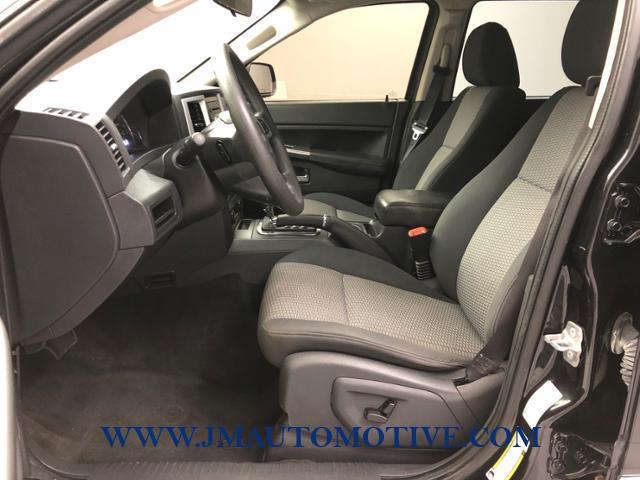 Used Jeep Grand Cherokee 4WD 4dr Laredo 2010 | J&M Automotive Sls&Svc LLC. Naugatuck, Connecticut Used Jeep Grand Cherokee 4WD 4dr Laredo 2010 | J&M Automotive Sls&Svc LLC. Naugatuck, Connecticut