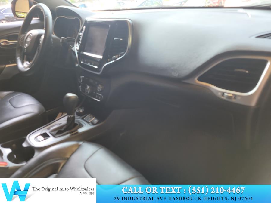 2019 Jeep Cherokee Limited 4x4, available for sale in Lodi, New Jersey | AW Auto & Truck Wholesalers, Inc. Lodi, New Jersey 2019 Jeep Cherokee Limited 4x4, available for sale in Lodi, New Jersey | AW Auto & Truck Wholesalers, Inc. Lodi, New Jersey