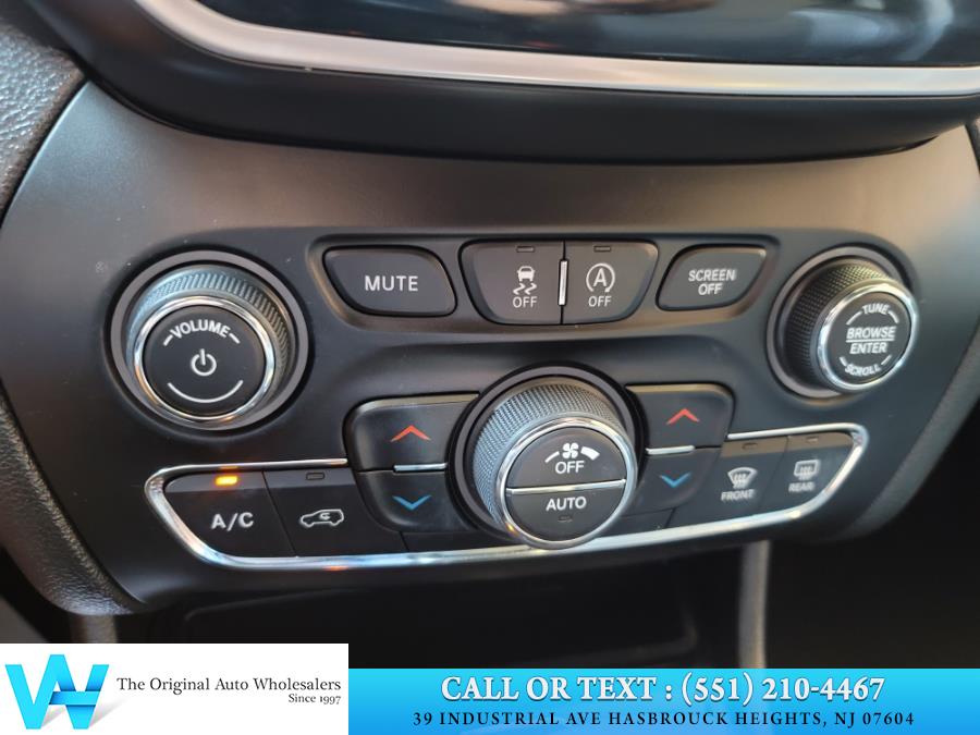 2019 Jeep Cherokee Limited 4x4, available for sale in Lodi, New Jersey | AW Auto & Truck Wholesalers, Inc. Lodi, New Jersey 2019 Jeep Cherokee Limited 4x4, available for sale in Lodi, New Jersey | AW Auto & Truck Wholesalers, Inc. Lodi, New Jersey