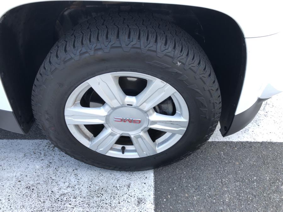Used GMC Terrain FWD 4dr SLE 2015 | National Auto Brokers, Inc.. Waterbury, Connecticut Used GMC Terrain FWD 4dr SLE 2015 | National Auto Brokers, Inc.. Waterbury, Connecticut