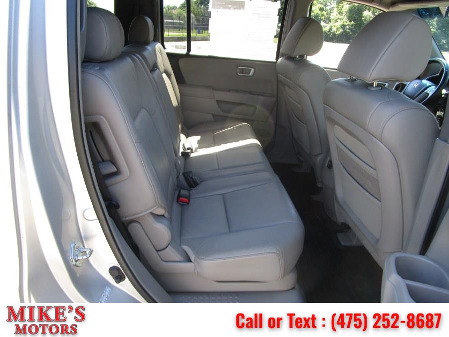 2009 Honda Pilot 4WD 4dr EX-L, available for sale in Stratford, Connecticut | Mike's Motors LLC. Stratford, Connecticut 2009 Honda Pilot 4WD 4dr EX-L, available for sale in Stratford, Connecticut | Mike's Motors LLC. Stratford, Connecticut