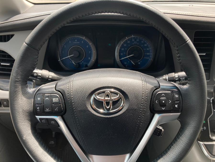 2017 Toyota Sienna XLE Premium AWD 7-Passenger (Natl), available for sale in Brooklyn, New York | Carsbuck Inc.. Brooklyn, New York 2017 Toyota Sienna XLE Premium AWD 7-Passenger (Natl), available for sale in Brooklyn, New York | Carsbuck Inc.. Brooklyn, New York