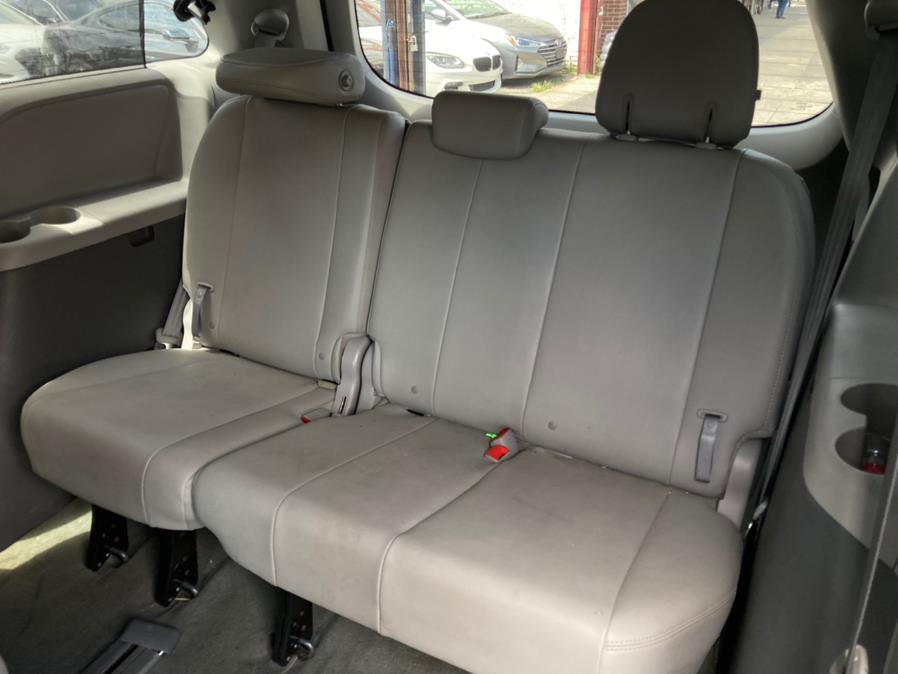 2017 Toyota Sienna XLE Premium AWD 7-Passenger (Natl), available for sale in Brooklyn, New York | Carsbuck Inc.. Brooklyn, New York 2017 Toyota Sienna XLE Premium AWD 7-Passenger (Natl), available for sale in Brooklyn, New York | Carsbuck Inc.. Brooklyn, New York