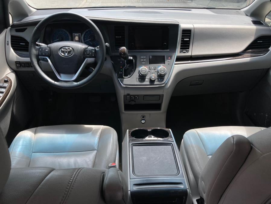 2017 Toyota Sienna XLE Premium AWD 7-Passenger (Natl), available for sale in Brooklyn, New York | Carsbuck Inc.. Brooklyn, New York 2017 Toyota Sienna XLE Premium AWD 7-Passenger (Natl), available for sale in Brooklyn, New York | Carsbuck Inc.. Brooklyn, New York