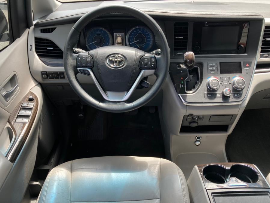 2017 Toyota Sienna XLE Premium AWD 7-Passenger (Natl), available for sale in Brooklyn, New York | Carsbuck Inc.. Brooklyn, New York 2017 Toyota Sienna XLE Premium AWD 7-Passenger (Natl), available for sale in Brooklyn, New York | Carsbuck Inc.. Brooklyn, New York