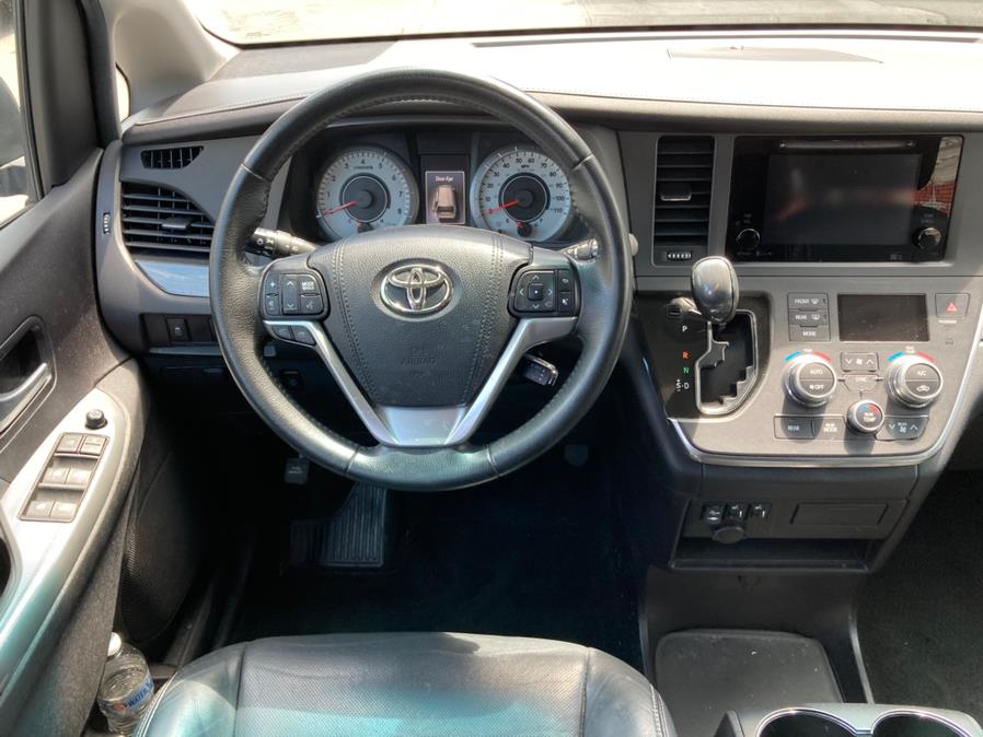 Used Toyota Sienna 5dr 8-Pass Van SE Premium FWD (Natl) 2015 | Carsbuck Inc.. Brooklyn, New York Used Toyota Sienna 5dr 8-Pass Van SE Premium FWD (Natl) 2015 | Carsbuck Inc.. Brooklyn, New York