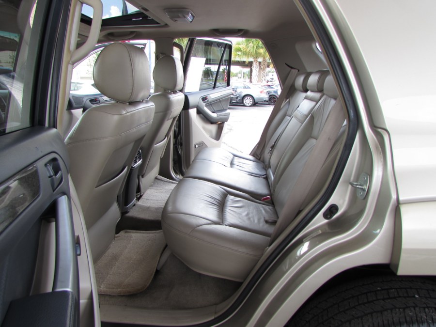 Used Toyota 4Runner 4dr Limited V8 Auto 4WD (SE) 2003 | VIP Auto Enterprise, Inc. Orlando, Florida Used Toyota 4Runner 4dr Limited V8 Auto 4WD (SE) 2003 | VIP Auto Enterprise, Inc. Orlando, Florida