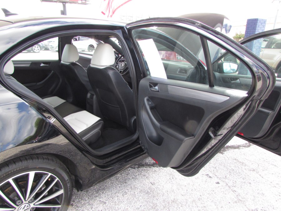 Used Volkswagen Jetta Sedan 4dr Auto 1.8T Sport PZEV 2016 | VIP Auto Enterprise, Inc. Orlando, Florida Used Volkswagen Jetta Sedan 4dr Auto 1.8T Sport PZEV 2016 | VIP Auto Enterprise, Inc. Orlando, Florida