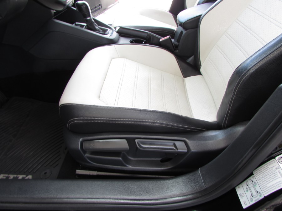 Used Volkswagen Jetta Sedan 4dr Auto 1.8T Sport PZEV 2016 | VIP Auto Enterprise, Inc. Orlando, Florida Used Volkswagen Jetta Sedan 4dr Auto 1.8T Sport PZEV 2016 | VIP Auto Enterprise, Inc. Orlando, Florida
