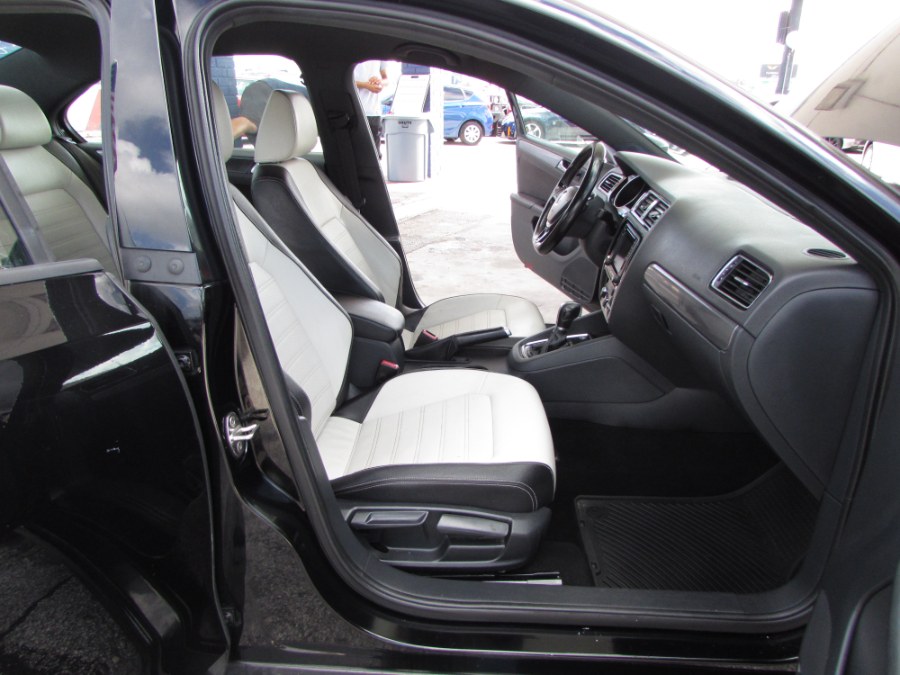 Used Volkswagen Jetta Sedan 4dr Auto 1.8T Sport PZEV 2016 | VIP Auto Enterprise, Inc. Orlando, Florida Used Volkswagen Jetta Sedan 4dr Auto 1.8T Sport PZEV 2016 | VIP Auto Enterprise, Inc. Orlando, Florida