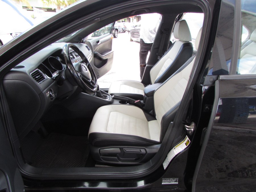 Used Volkswagen Jetta Sedan 4dr Auto 1.8T Sport PZEV 2016 | VIP Auto Enterprise, Inc. Orlando, Florida Used Volkswagen Jetta Sedan 4dr Auto 1.8T Sport PZEV 2016 | VIP Auto Enterprise, Inc. Orlando, Florida