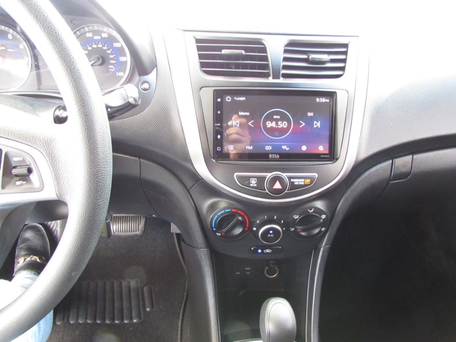 Used Hyundai Accent SE Hatchback Auto 2017 | VIP Auto Enterprise, Inc. Orlando, Florida Used Hyundai Accent SE Hatchback Auto 2017 | VIP Auto Enterprise, Inc. Orlando, Florida