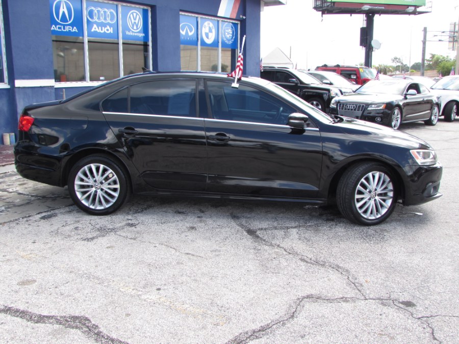 Used Volkswagen Jetta Sedan 4dr Auto SEL w/Nav 2013 | VIP Auto Enterprise, Inc. Orlando, Florida Used Volkswagen Jetta Sedan 4dr Auto SEL w/Nav 2013 | VIP Auto Enterprise, Inc. Orlando, Florida